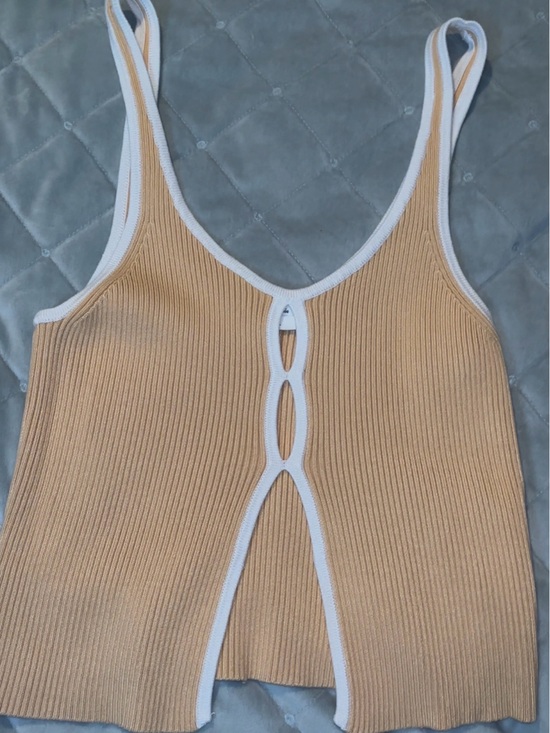 Abercrombie & Fitch Tops - Abercrombie & Fitch Beige Ribbed Tank with White Trim